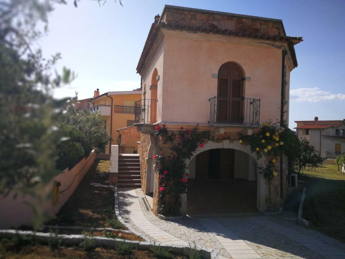 Villa Corrasi Oliena Luxury Zewnętrze zdjęcie